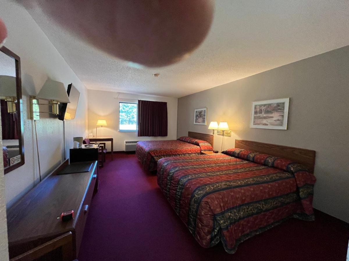 Boulder Bear Motor Lodge Boulder Junction Extérieur photo