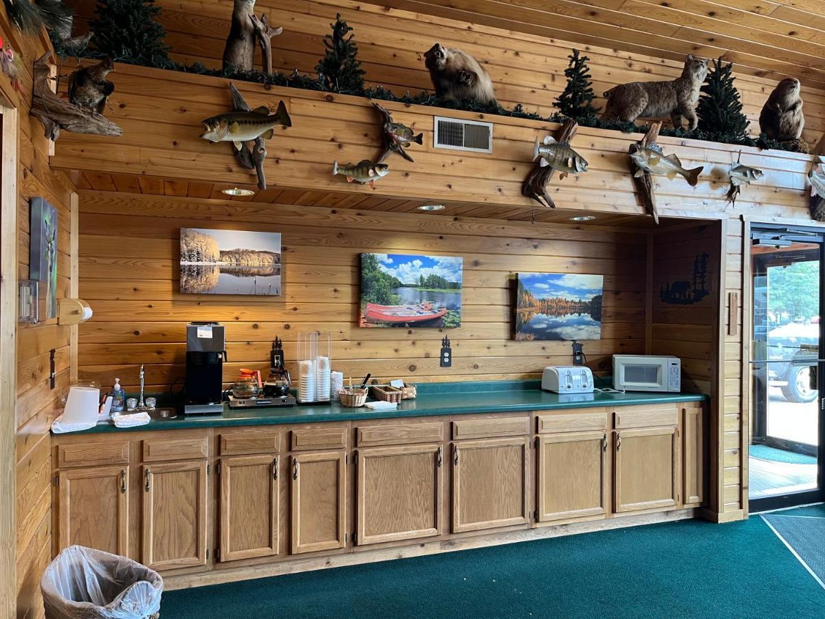 Boulder Bear Motor Lodge Boulder Junction Extérieur photo